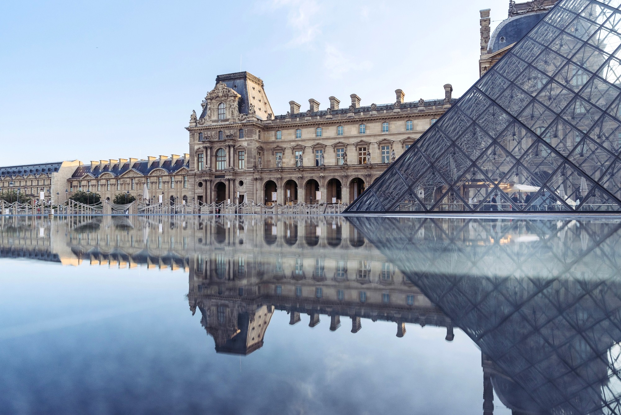 フランスアンティークの世界へようこそ